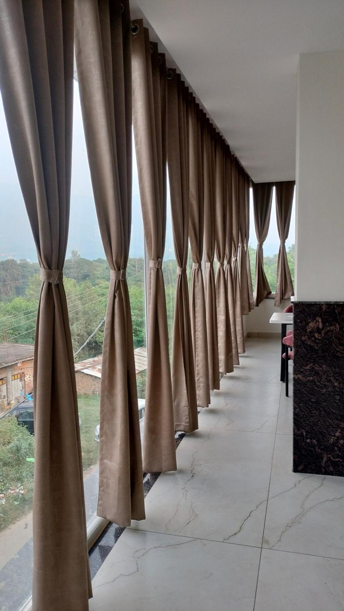 Govind Sagar View Hotel & Restaurant Bilaspur  Buitenkant foto