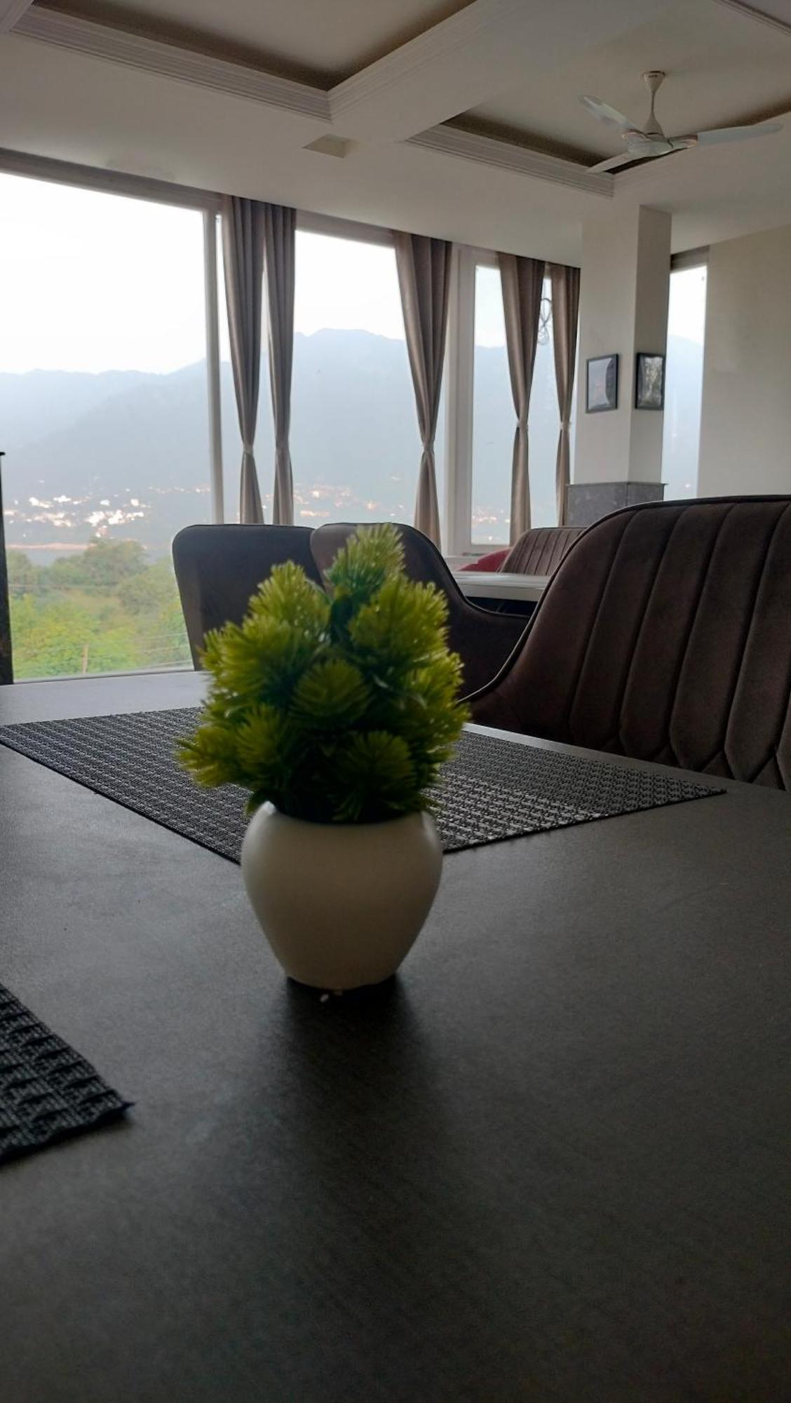 Govind Sagar View Hotel & Restaurant Bilaspur  Buitenkant foto