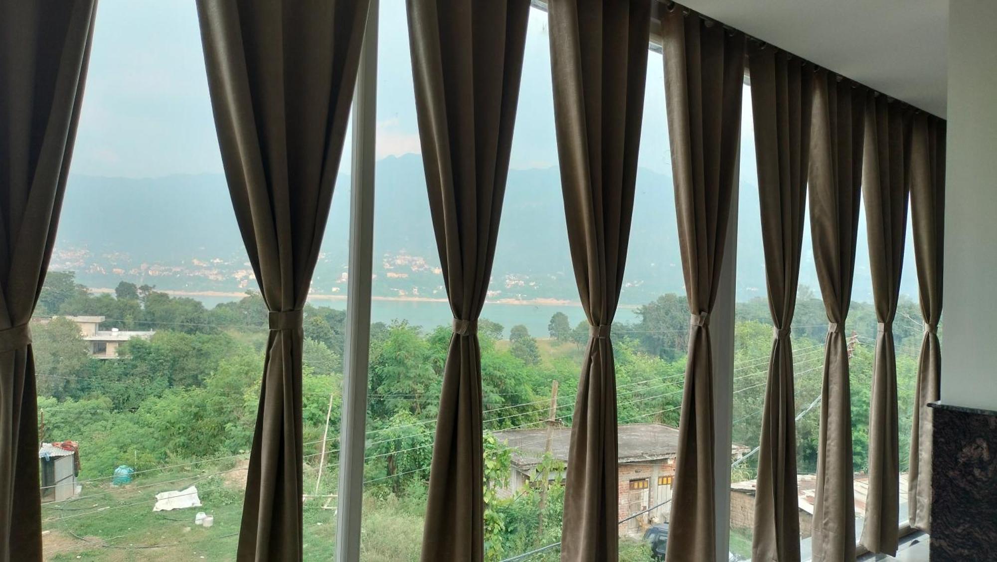 Govind Sagar View Hotel & Restaurant Bilaspur  Buitenkant foto