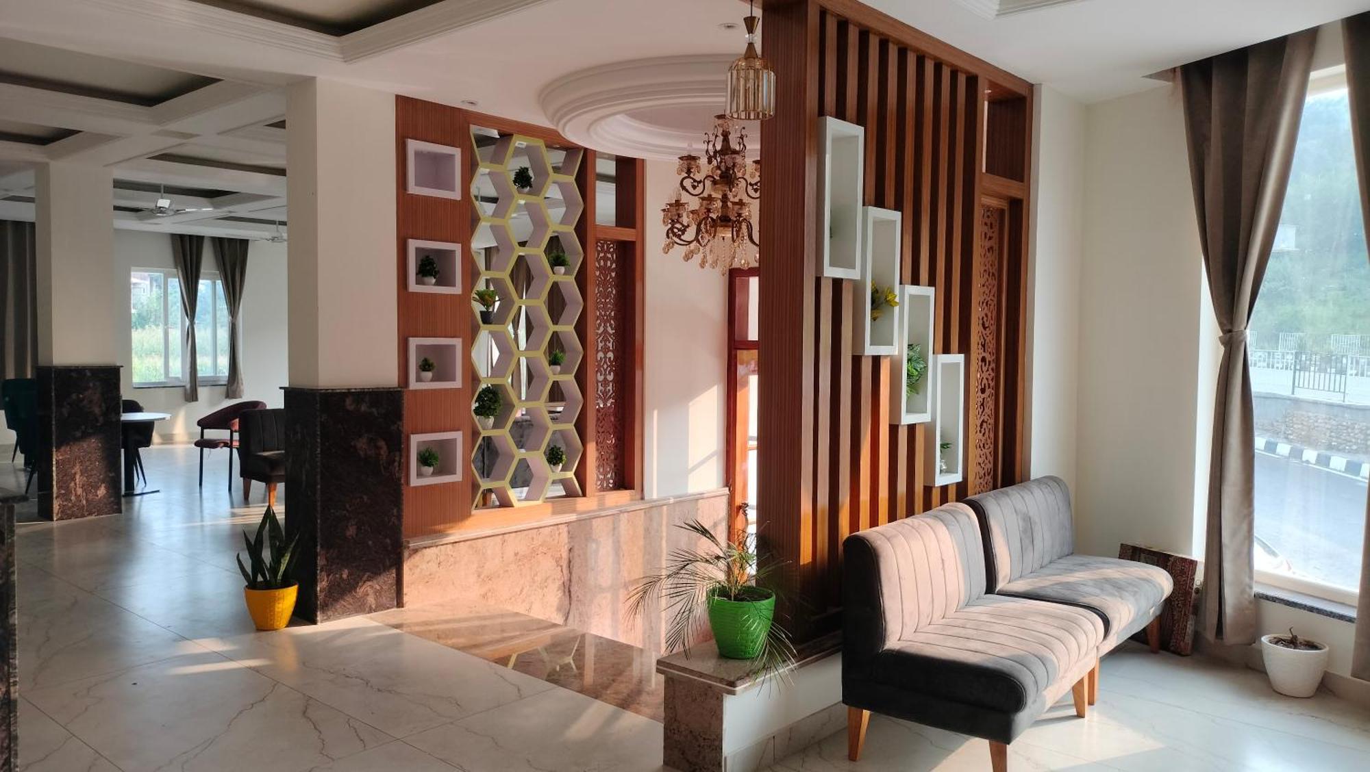 Govind Sagar View Hotel & Restaurant Bilaspur  Buitenkant foto