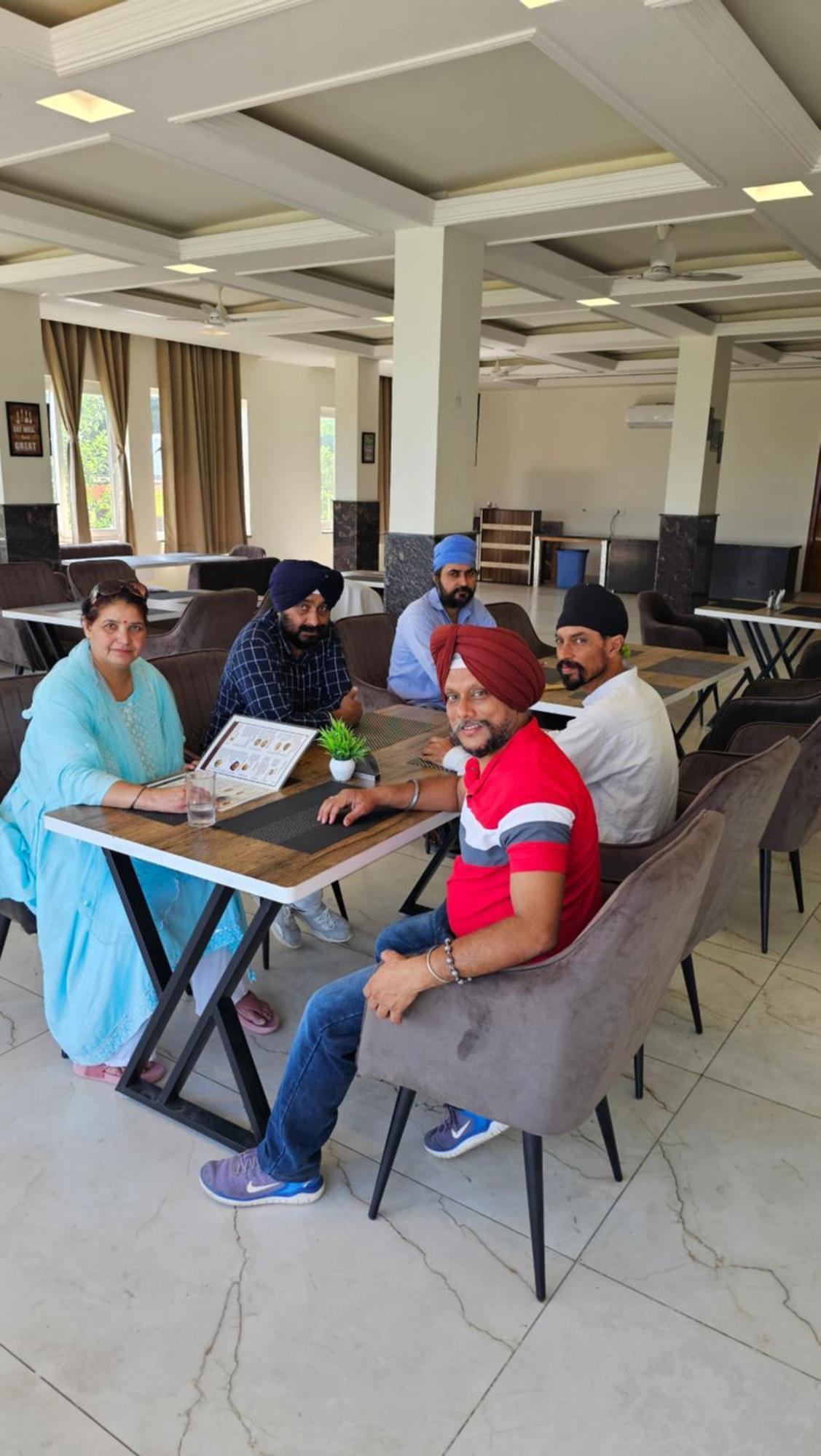Govind Sagar View Hotel & Restaurant Bilaspur  Buitenkant foto