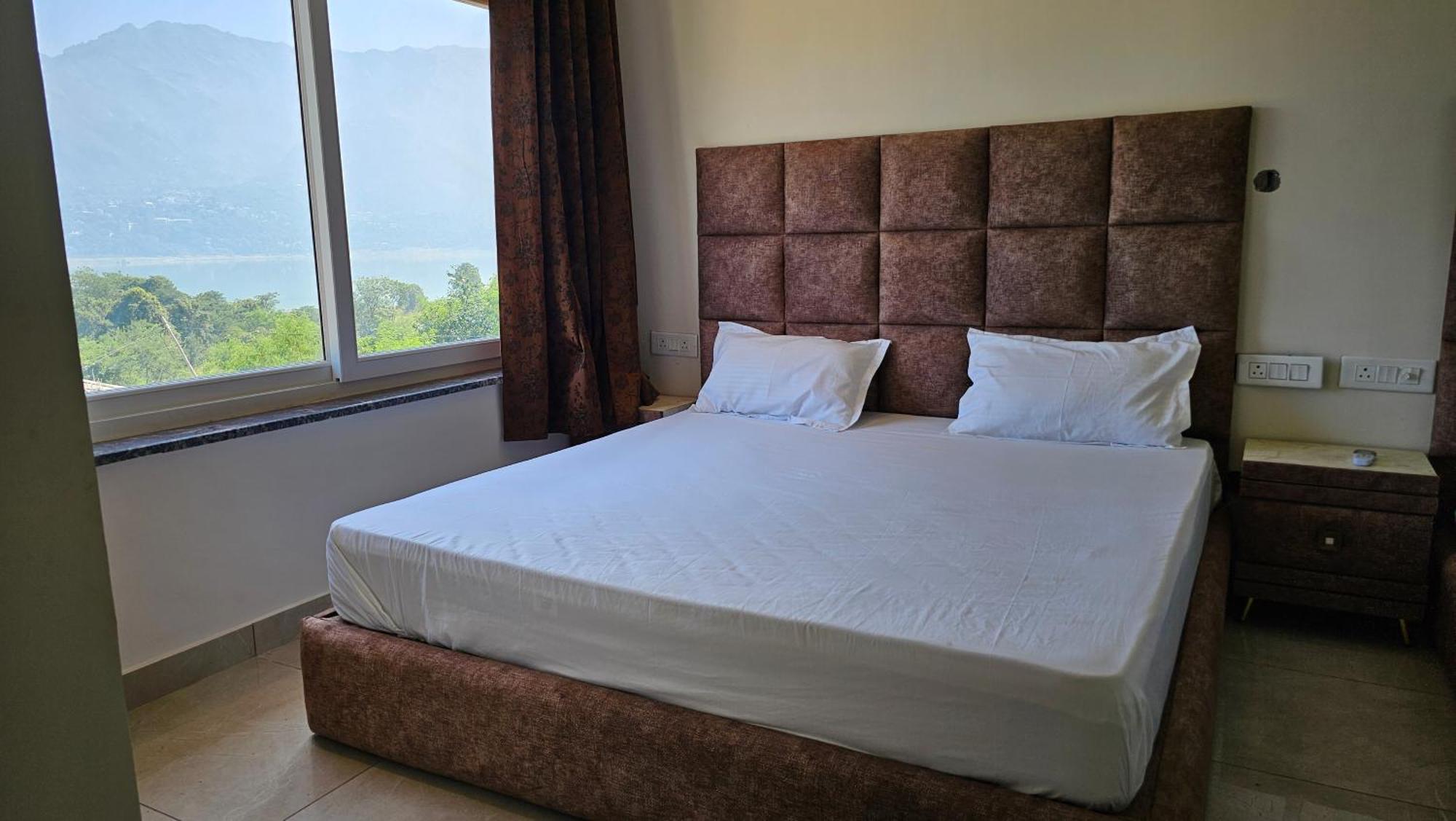 Govind Sagar View Hotel & Restaurant Bilaspur  Buitenkant foto