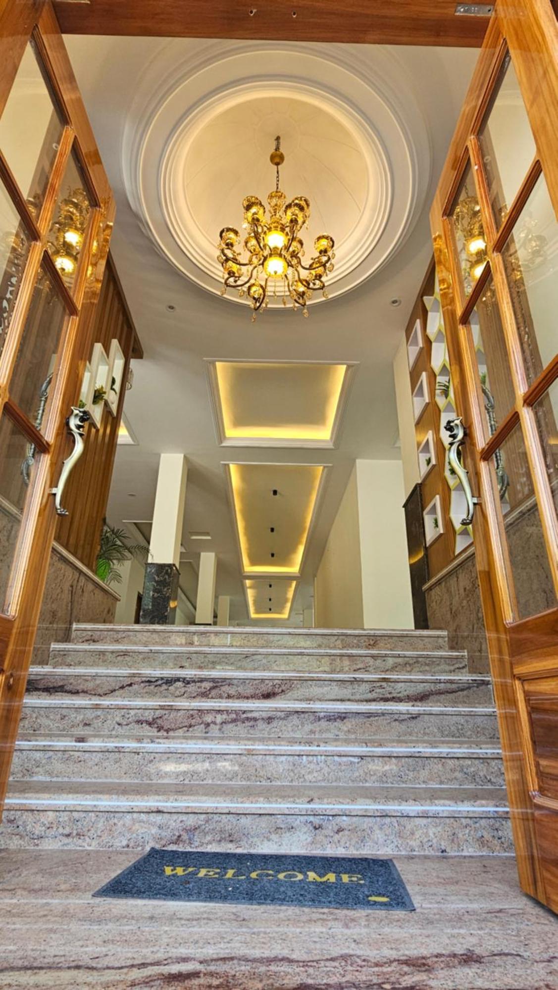 Govind Sagar View Hotel & Restaurant Bilaspur  Buitenkant foto